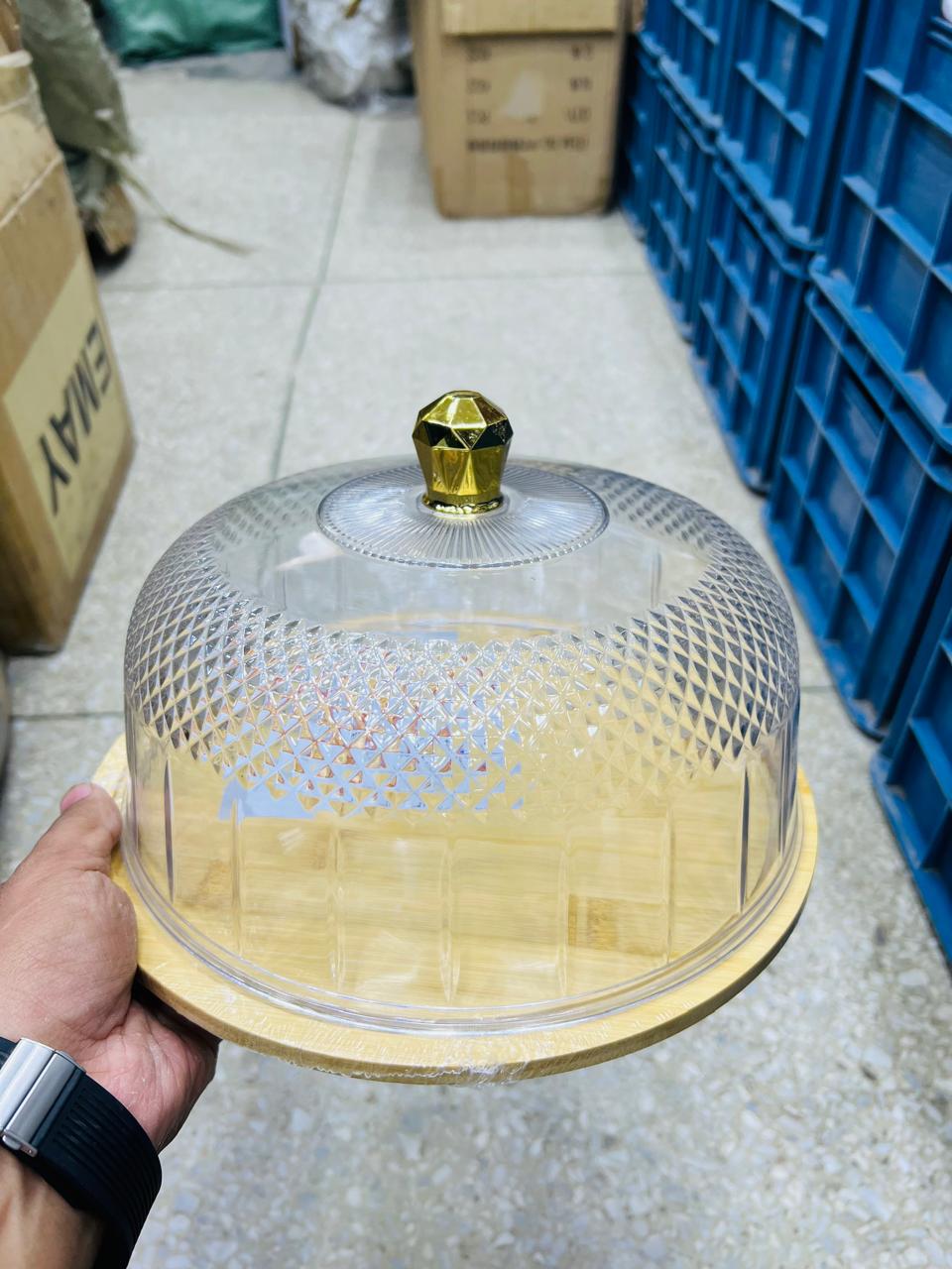 Luxury Acrylic Cake Dome with Wooden Base