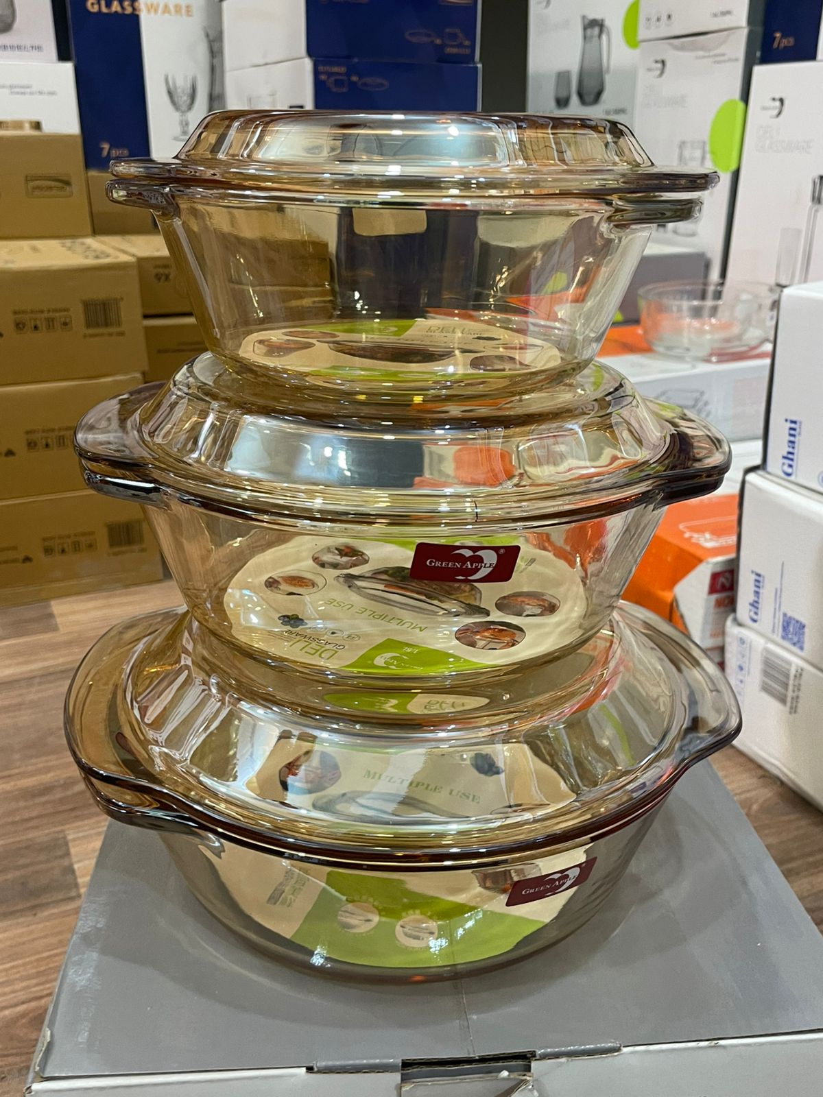 3PCS GOLDEN BOWL SET WITH LID GLASS MATERIAL HIGH QUALITY MATERIAL  CAPACITY= 900ml/1.5L/2.0L